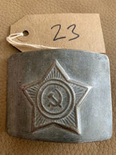 Lade das Bild in den Galerie-Viewer, Genuine WW2 USSR Russian Soldiers Army Brass Chromed Belt Buckle - #23
