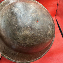 Lade das Bild in den Galerie-Viewer, Britischer Armee-Mk2-Brodie-Helm – Original aus dem 2. Weltkrieg – südafrikanische Herstellung 
