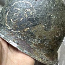 Charger l&#39;image dans la galerie, Original WW2 US Army M1 Helmet - Front Seam - Unit Marked
