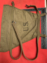 Load image into Gallery viewer, Original WW2 US Army M1928 Haversack Pack Tail
