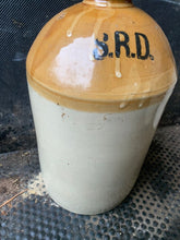 Charger l&#39;image dans la galerie, Original WW1 SRD Jar Rum Jar - British Army Issue - &quot;Supply Reserve Depot&quot; Jug
