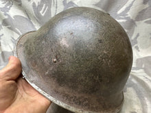 Charger l&#39;image dans la galerie, Original WW2 Canadian / British Army Mk3 High Rivet Turtle Helmet &amp; Liner
