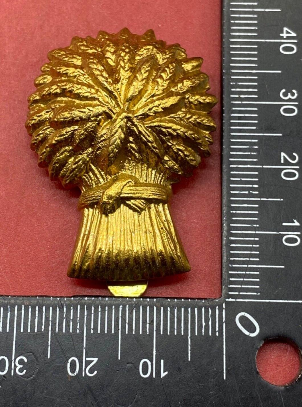 British Army Lothians & Border Horse Wheatsheaf Other Ranks' Brass Cap Badge.