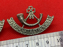 Load image into Gallery viewer, Pair of British Army SOMERSET &amp; CORNWALL Shoulder Titles
