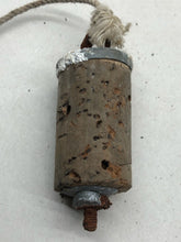 Load image into Gallery viewer, Original WW1 / WW2 British Army Water Bottle Cork Lid
