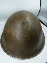 Lade das Bild in den Galerie-Viewer, Untouched WW2 British &amp; Canadian Army Mk3 Turtle Helmet - Screw &amp; X Pad Inside
