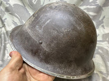 Charger l&#39;image dans la galerie, Original WW2 Canadian / British Army Mk3 High Rivet Turtle Helmet &amp; Liner
