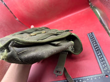 Lade das Bild in den Galerie-Viewer, Genuine British Army Combat Pouch
