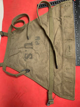 Load image into Gallery viewer, Original WW2 US Army M1928 Haversack Pack Tail
