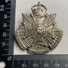 Load image into Gallery viewer, WW1 / WW2 British Army - 5th Cumberland Border Regiment white metal cap badge
