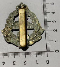 Load image into Gallery viewer, A WW1 / WW2 British Army EAST LANCASHIRE FUSILIERS REGIMENT brass / wm cap badge
