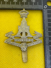 Load image into Gallery viewer, WW1 / WW2 British Army THE YORKSHIRE REGIMENT White Metal Cap Badge.
