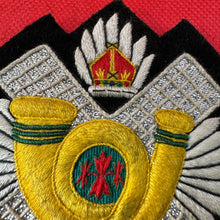 Lade das Bild in den Galerie-Viewer, British Army Highland Light Infantry Kings Crown Embroidered Blazer Badge
