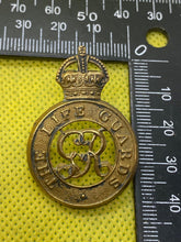 Load image into Gallery viewer, British Army - The Life Guards GV KC Cap Badge
