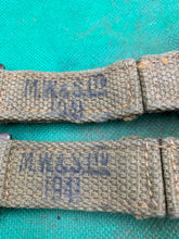 Charger l&#39;image dans la galerie, Original WW2 British Army 37 Pattern Brace Adaptors Pair - 1941 Dated
