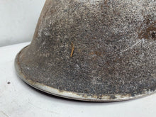 Charger l&#39;image dans la galerie, Original WW2 British / Canadian Army Mk3 Turtle Helmet
