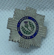 Charger l&#39;image dans la galerie, Scots Guards - NEW British Army Military Cap / Tie / Lapel Pin Badge (#6)
