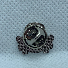 Lade das Bild in den Galerie-Viewer, 17th / 21st Lancers - NEW British Army Military Cap/Tie/Lapel Pin Badge #37
