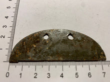 Load image into Gallery viewer, Original WW2 German Army Dog Tag - Marked -1./ L. Art. Ers. Abt. 5
