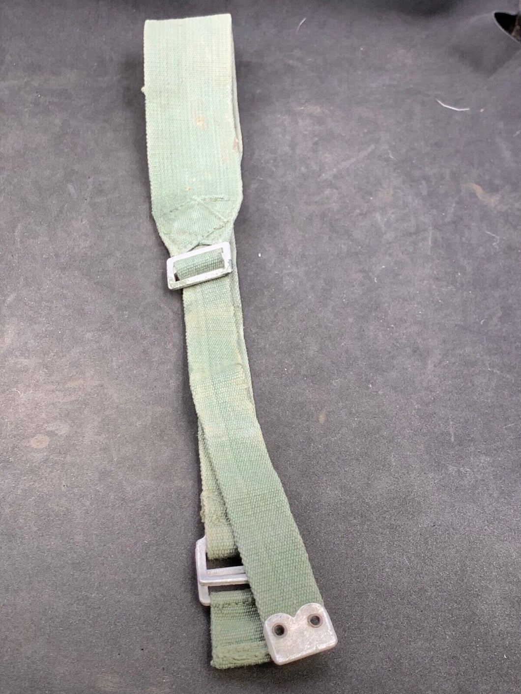 Original WW2 British Army 44 Pattern Shoulder Strap - 1945 Dated