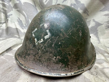 Charger l&#39;image dans la galerie, Original WW2 Canadian / British Army Mk3 High Rivet Turtle Helmet &amp; Liner
