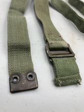 Load image into Gallery viewer, Original WW2 British Army 44 Pattern Shoulder Strap
