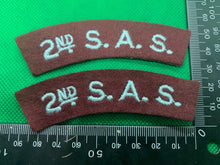 Load image into Gallery viewer, British Army 2nd SAS Shoulder Title Pair - WW2 Pattern - Ideal for Reenactment
