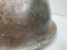 Charger l&#39;image dans la galerie, Original WW2 British / Canadian Army Mk3 Turtle Helmet
