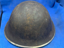 Charger l&#39;image dans la galerie, Original WW2 British Army / Canadian Army Mk3 Turtle Combat Helmet
