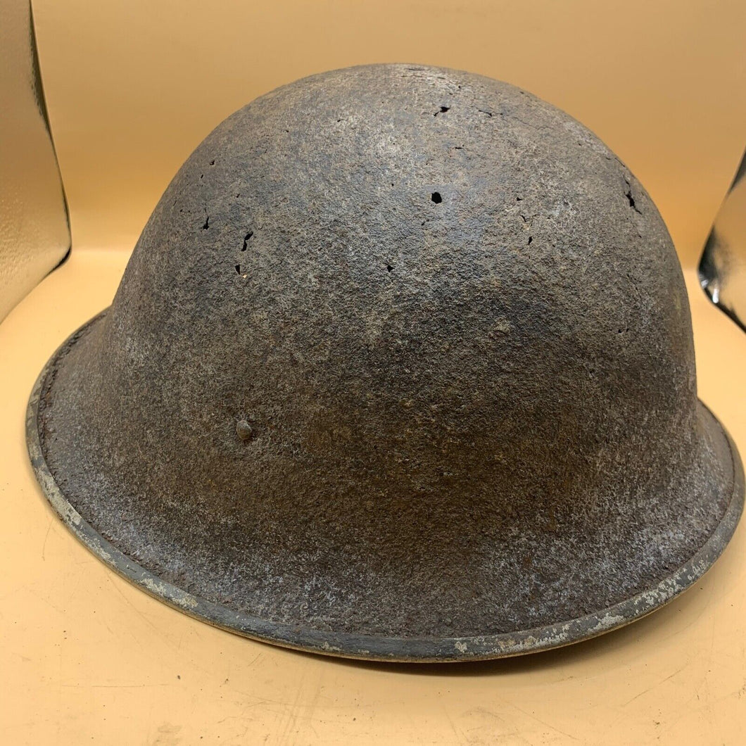 Original WW2 British / Canadian Army Mk3 Hight Rivet Turtle Army Combat Helmet