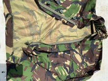 Charger l&#39;image dans la galerie, Genuine British Army DPM Woodland Combat Jacket - Size 160/104
