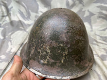 Charger l&#39;image dans la galerie, Original WW2 Canadian / British Army Mk3 High Rivet Turtle Helmet &amp; Liner
