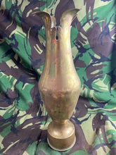 Lade das Bild in den Galerie-Viewer, Fantastic Fluted WW1 Trench Art Vase Pair
