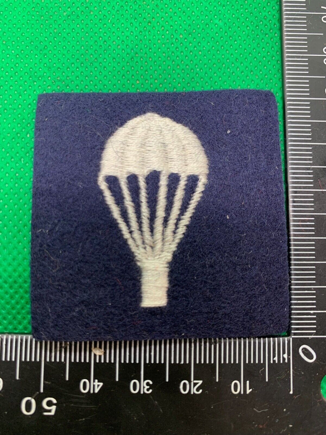 British Army Airborne Paratrooper Lightbulb Badge - Parachute Qualification