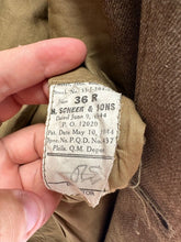 Lade das Bild in den Galerie-Viewer, Original WW2 US Army Ike Jacket 36R 1944 Dated
