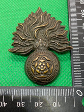 Load image into Gallery viewer, Original WW1 / WW2 British Army London Fusiliers Regiment Cap Badge
