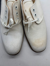 Load image into Gallery viewer, Original WW2 British Army Women&#39;s White Summer Shoes - ATS WAAF - Size 240 S
