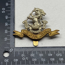 Load image into Gallery viewer, WW1 / WW2 British Army The West Riding Regiment White Metal &amp; Brass Cap Badge
