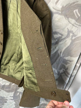 Load image into Gallery viewer, Original US Army WW2 Ike Jacket Battledress - 36&quot; Regular Chest
