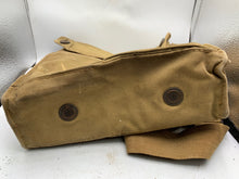 Load image into Gallery viewer, Original WW2 British Army Soldiers Gas Mask &amp; Bag Set - 1939 Dated
