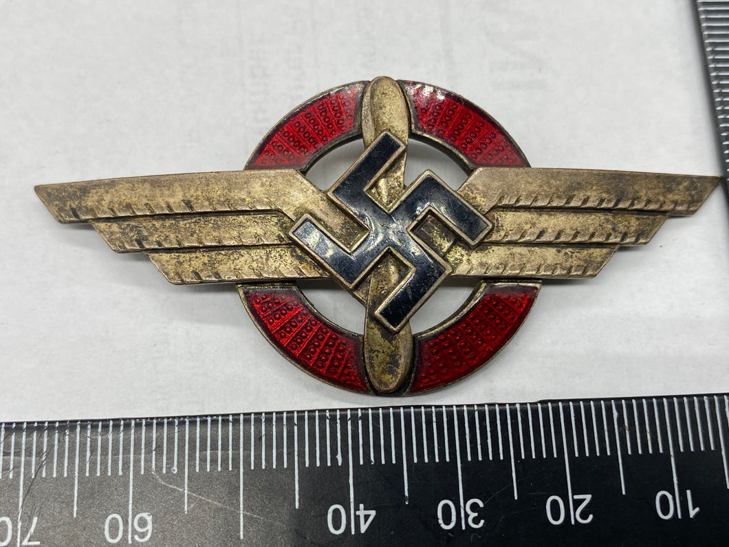 An original DLV German Air Sports Association Cap Badge. Maker marked on the back.