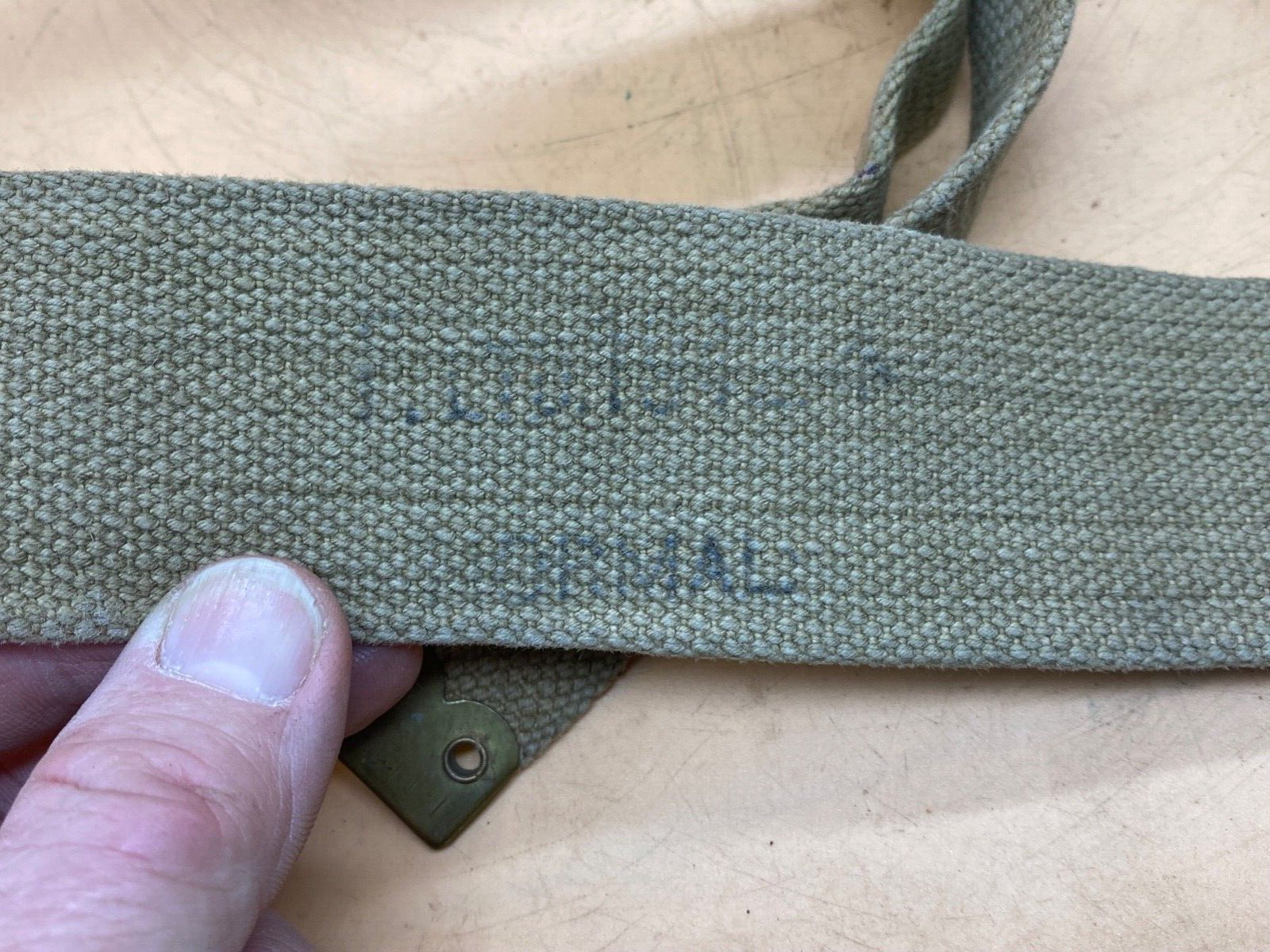Original WW2 British Army 1937 Pattern NORMAL Size Shoulder Strap. - The Militaria Shop