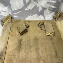 Charger l'image dans la galerie, Original WW2 British Army 37 Pattern Webbing Large Pack - The Militaria Shop
