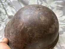 Charger l'image dans la galerie, Original WW2 British / Canadian Army Mk3 High Rivet Turtle Helmet &amp; Liner - The Militaria Shop
