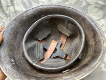 Lade das Bild in den Galerie-Viewer, Original WW2 Canadian / British Army Mk3 High Rivet Turtle Helmet &amp; Liner - The Militaria Shop

